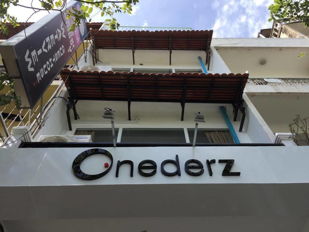 One Stop Hostel Phnom Penh Eksteriør billede